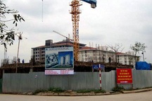 Hạ giá nhà thu nhập thấp bằng cách nào?