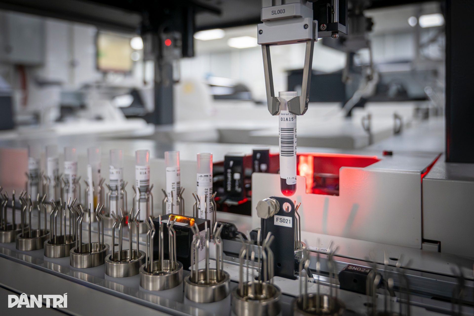 Hệ thống xét nghiệm máu tự động 20.000 mẫu/ngày hiện đại bậc nhất Việt Nam - 8