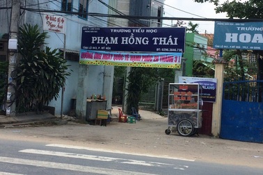 Phụ huynh tát cô giáo bị xử phạt hành chính; xem xét trách nhiệm Trưởng Phòng GD