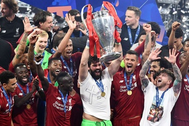 Liverpool mất 4 triệu bảng sau khi vô địch Champions League