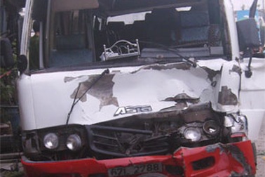 Tai nạn giao thông liên hoàn làm 2 người chết