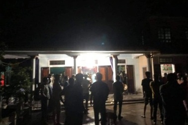 Học sinh lớp 12 trượt chân chết đuối dưới hồ nước