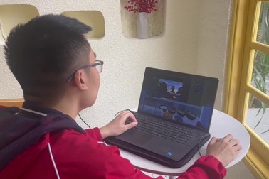 Cha đẻ "Tiệm phở anh Hai" bỗng dưng nổi tiếng sau một đêm