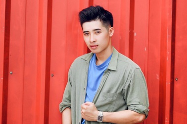 Thầy giáo soái ca sở hữu hơn 200 huy chương võ thuật đốn tim phái nữ