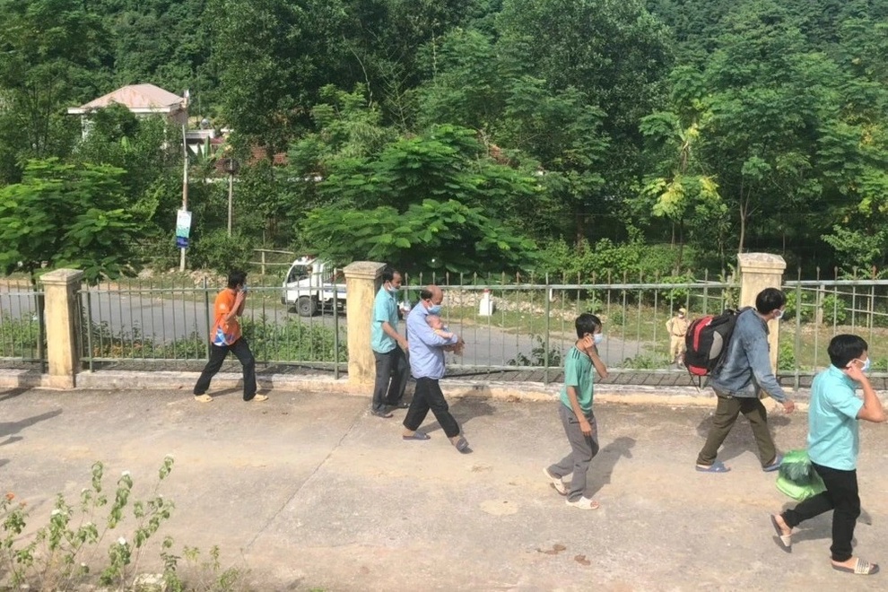 Nghệ An thực hiện hỗ trợ trẻ em và người đang điều trị Covid-19 - 1 Nghệ An thực hiện hỗ trợ trẻ em và người đang điều trị Covid-19 - 1