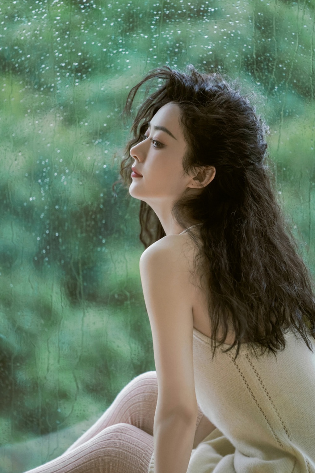 Triệu Lệ Dĩnh sau một năm ly hôn: Quyến rũ và thành đạt hơn - 10 Triệu Lệ Dĩnh sau một năm ly hôn: Quyến rũ và thành đạt hơn - 10