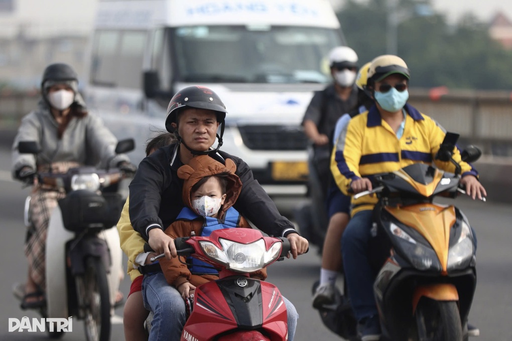 TPHCM se lạnh sáng cuối tuần, chuẩn bị đón đợt mưa lớn - 1 TPHCM se lạnh sáng cuối tuần, chuẩn bị đón đợt mưa lớn - 1