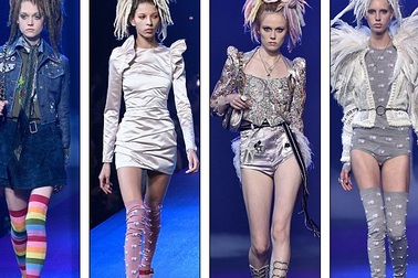 Dàn siêu mẫu đọ dáng trong buổi diễn của Marc Jacobs