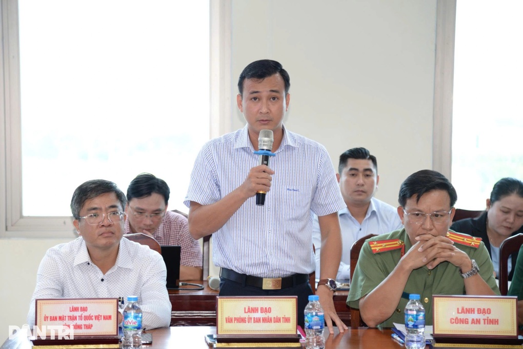 Đồng Tháp thông tin việc chi trả hỗ trợ cho hơn 2.700 cán bộ nghỉ việc - 1 Đồng Tháp thông tin việc chi trả hỗ trợ cho hơn 2.700 cán bộ nghỉ việc - 1