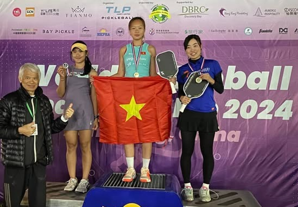 Tay vợt 16 tuổi Phương Anh xuất sắc giành 2 HCV pickleball ở giải thế giới - 1