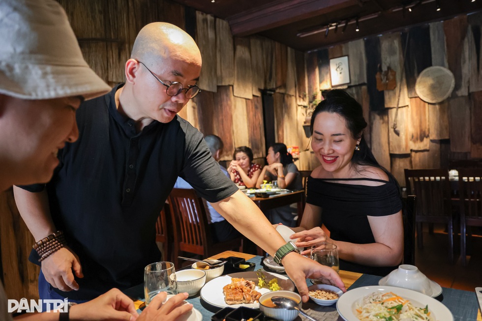 Hà Nội: Quán không thực đơn, khách không hỏi giá, thưởng thức bằng niềm tin
