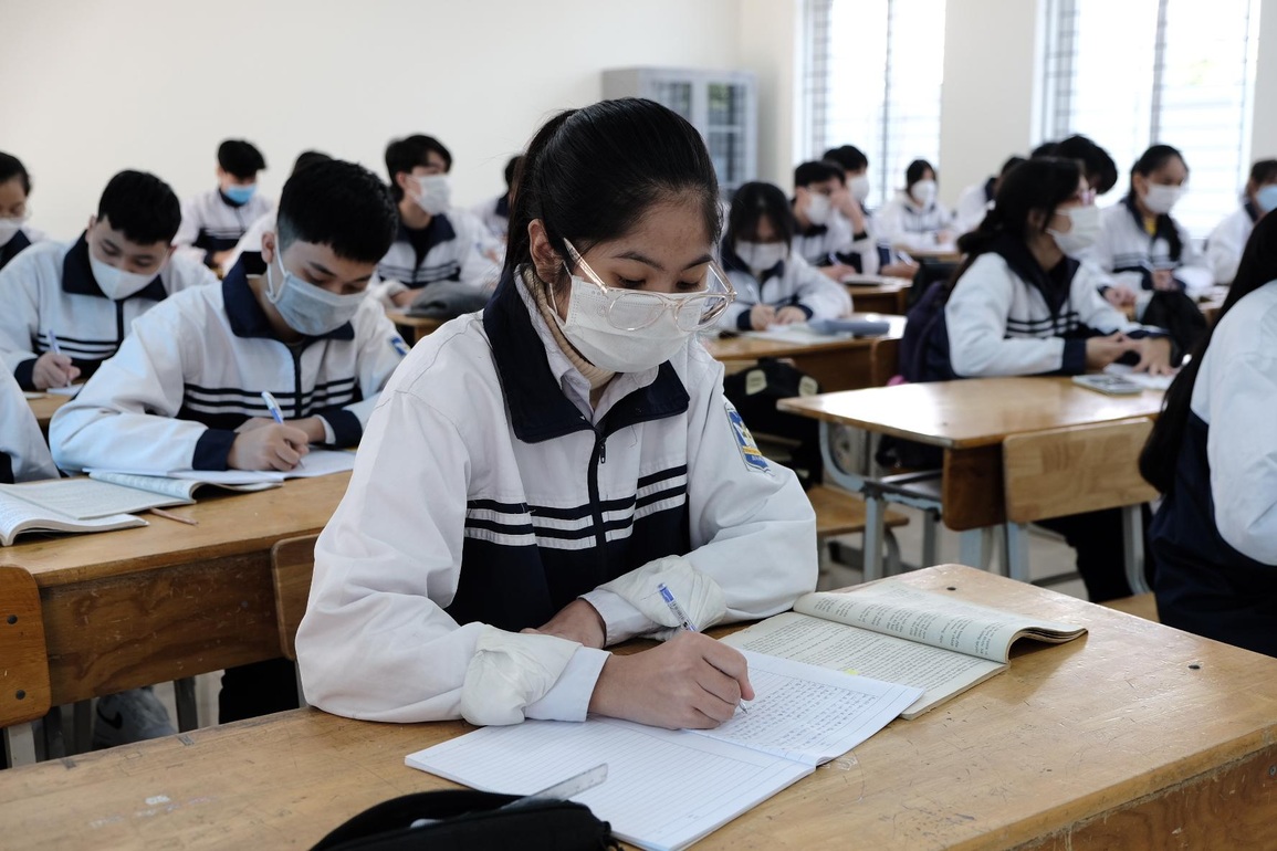 Thầy trò Hà Nội vất vả thích nghi trở lại lớp học trực tiếp - 2 Thầy trò Hà Nội vất vả thích nghi trở lại lớp học trực tiếp - 2
