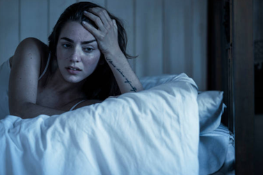 Đêm tân hôn phát hiện hình xăm tên người khác trên đùi của vợ