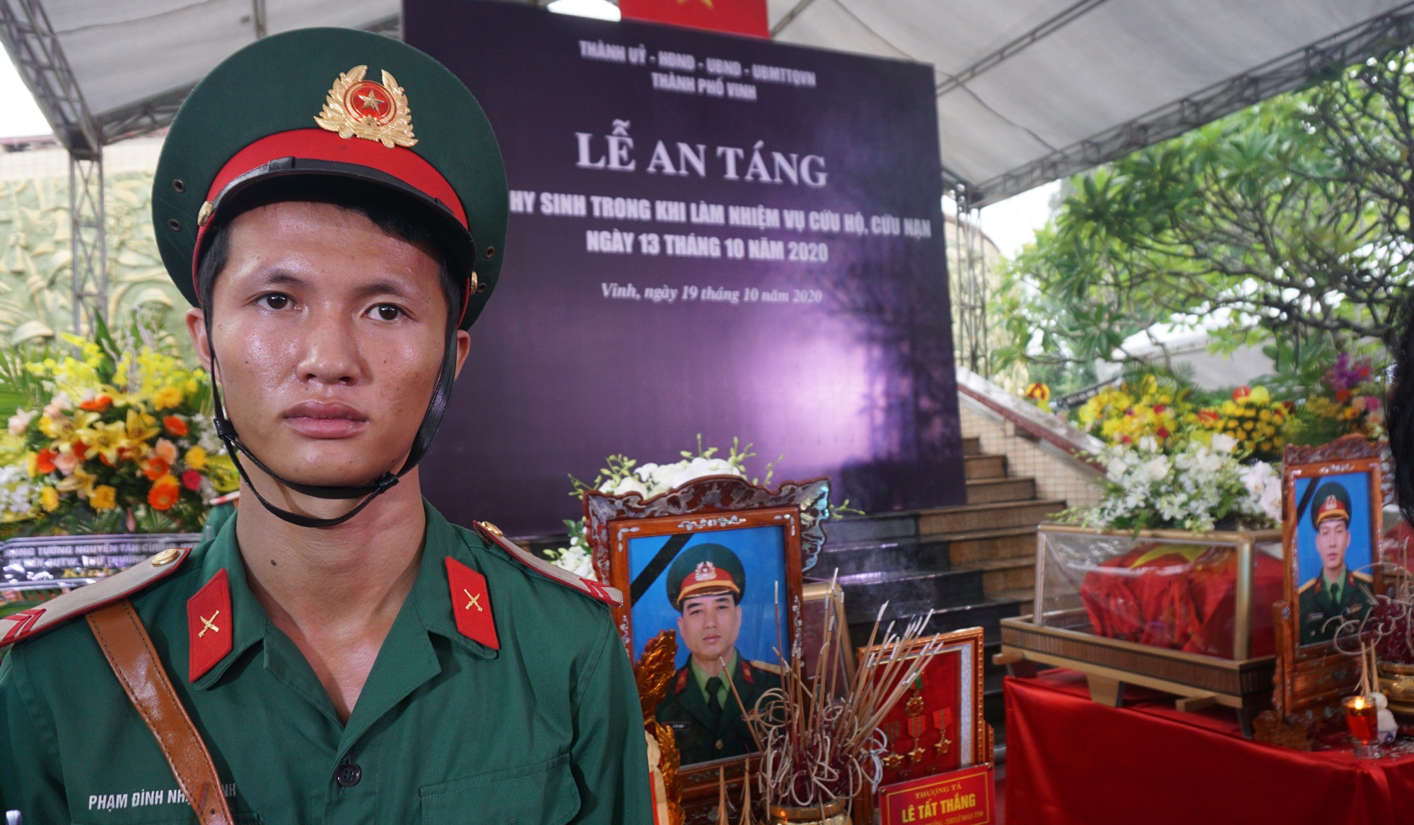 Tang thương Rào Trăng: Các liệt sỹ về đất mẹ trong cơn mưa tầm tã - 1 Tang thương Rào Trăng: Các liệt sỹ về đất mẹ trong cơn mưa tầm tã - 1