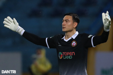 Đặng Văn Lâm bất lực, CLB Bình Định trắng tay rời sân Thanh Hóa