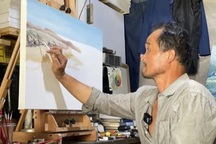 Người đàn ông thu gom phế liệu trở thành họa sĩ "đắt giá"