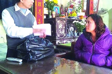 Bài thuốc phù phép “biến gái thành trai” của thầy lang dỏm 