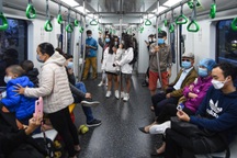 Nhìn lại 15 ngày chạy miễn phí tàu đường sắt Cát Linh - Hà Đông