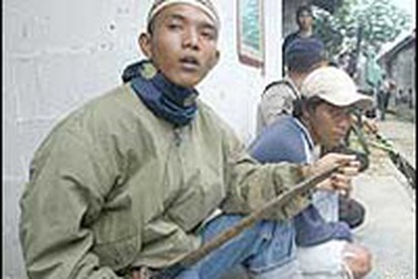 Chiến binh tàn sát cảnh sát Indonesia