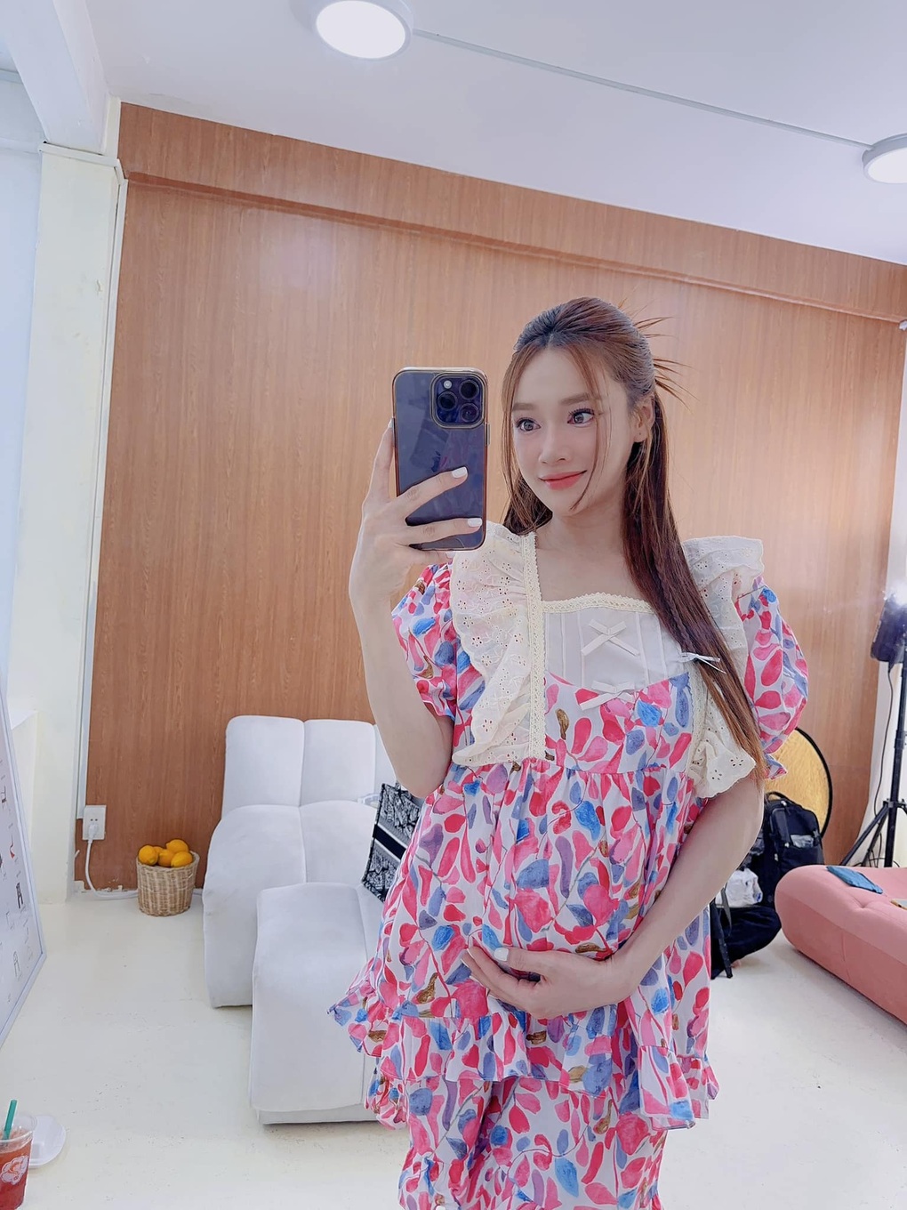 Nhã Phương mang bầu lần 2: Được khen nhuận sắc, ông xã chăm từng bữa ăn - 3 Nhã Phương mang bầu lần 2: Được khen nhuận sắc, ông xã chăm từng bữa ăn - 3