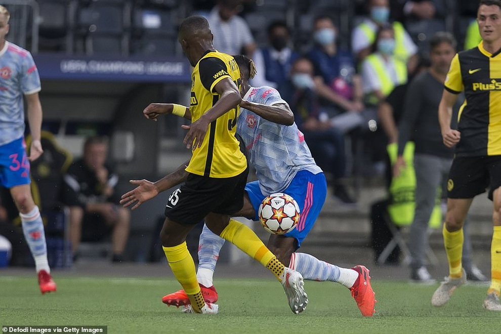 HLV Solskjaer nói gì khi Man Utd thua muối mặt trước Young Boys? - 1 HLV Solskjaer nói gì khi Man Utd thua muối mặt trước Young Boys? - 1