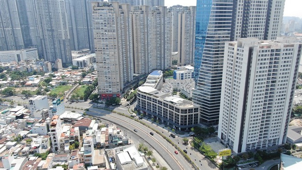 Con đường dài hơn 3km gánh cả rừng chung cư ở Sài Gòn - 4 Con đường dài hơn 3km gánh cả rừng chung cư ở Sài Gòn - 4