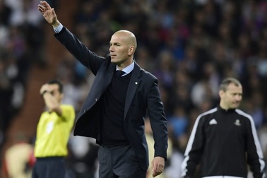 HLV Zidane ca ngợi Benzema và thủ thành Navas