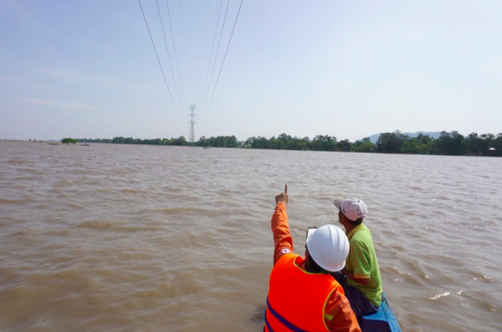 Truyền tải điện Miền Tây 3 thực hiện loạt giải pháp bảo đảm vận hành lưới điện - 2