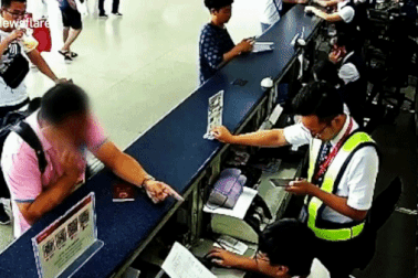 Những hành động kém văn minh gây sốc của khách Trung Quốc trong năm 2018