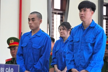 Đề nghị tử hình 4 bị cáo mua bán ma túy lái xe tông CSGT hy sinh ở Long An