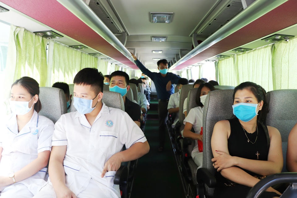 Nhiều địa phương tiếp tục chi viện Đà Nẵng, Quảng Nam chống dịch Covid-19 - 2 Nhiều địa phương tiếp tục chi viện Đà Nẵng, Quảng Nam chống dịch Covid-19 - 2