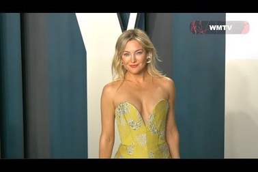 Kate Hudson diện váy gợi cảm