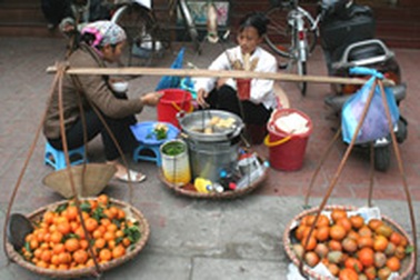 “Dứt khoát cấm hàng rong ở những phố lớn”