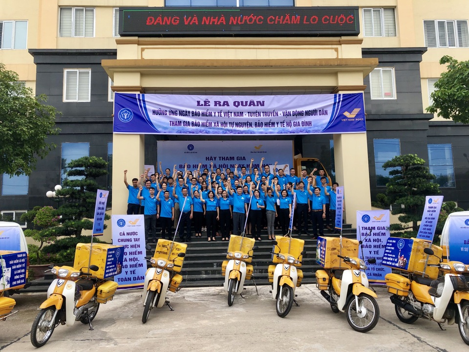 Phát động Lễ ra quân hưởng ứng Ngày BHYT Việt Nam trên toàn quốc - 5 Phát động Lễ ra quân hưởng ứng Ngày BHYT Việt Nam trên toàn quốc - 5