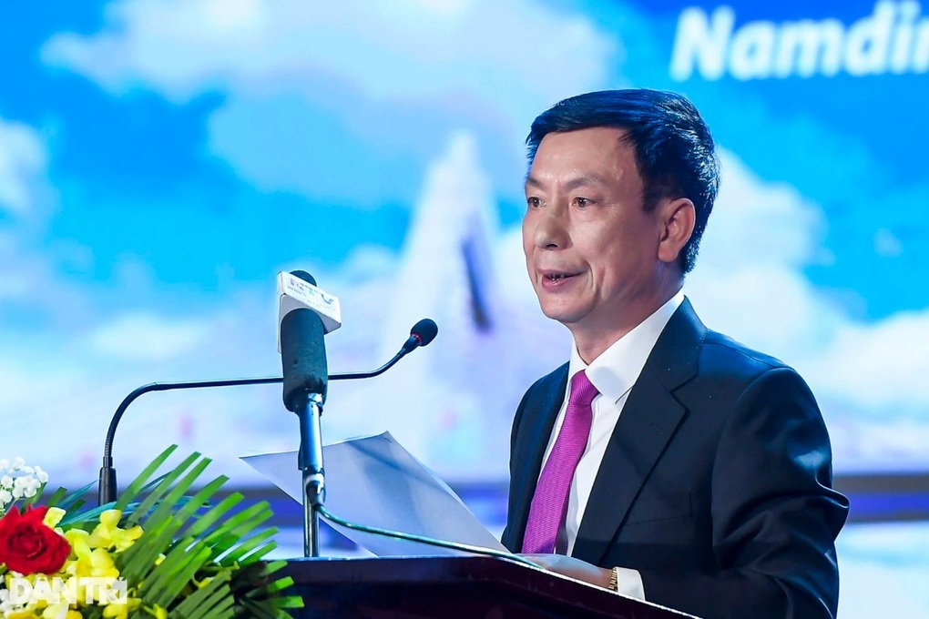 Chủ tịch, Phó chủ tịch UBND tỉnh Nam Định nghỉ hưu trước tuổi - 1 Chủ tịch, Phó chủ tịch UBND tỉnh Nam Định nghỉ hưu trước tuổi - 1