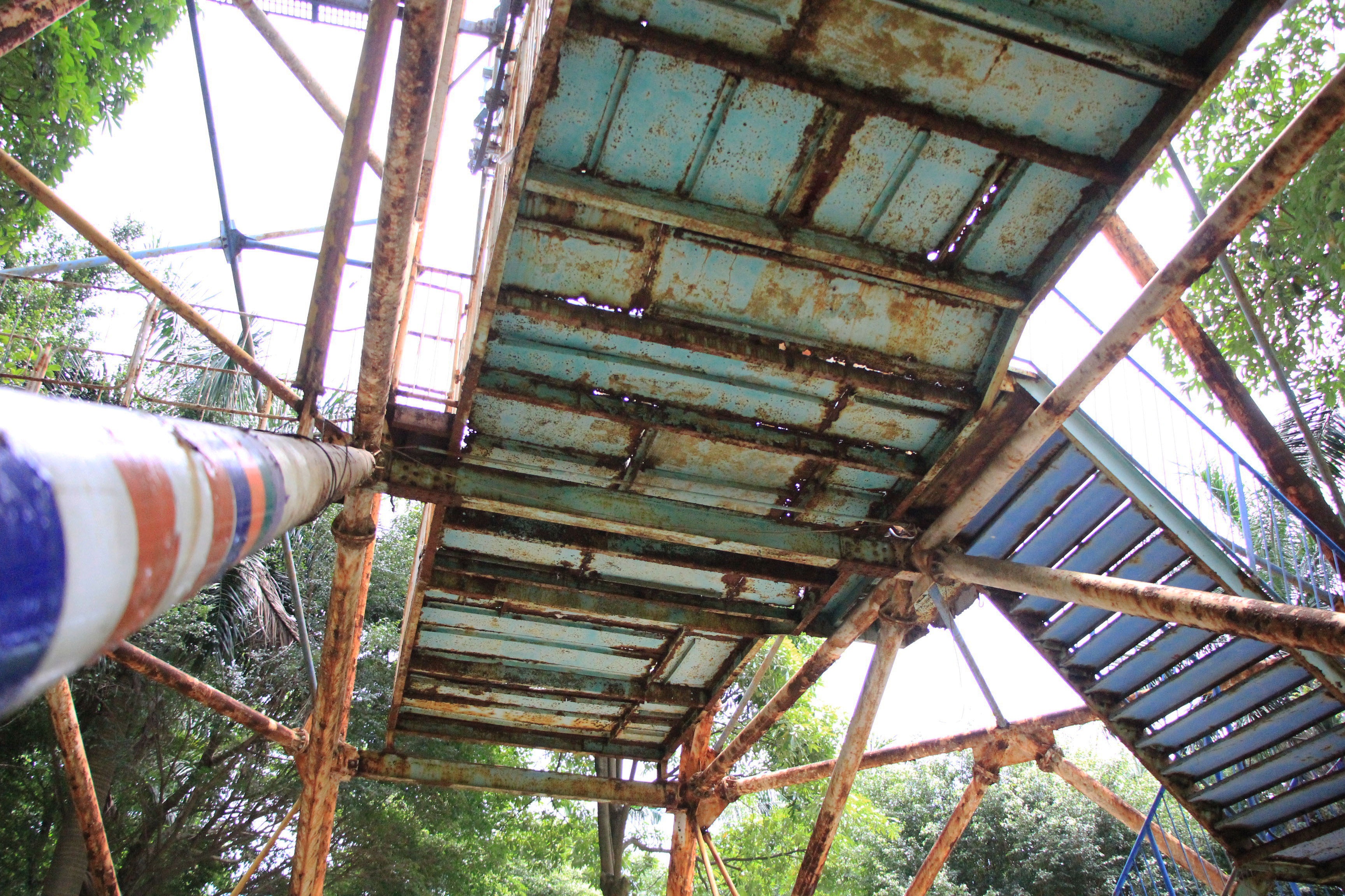 Toàn cảnh công viên nước giữa Thủ đô bị bỏ hoang suốt 13 năm - 9