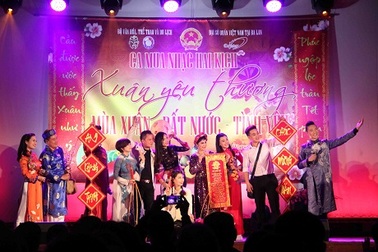 Xuân Quê hương, xuân Yêu thương đến Ba Lan