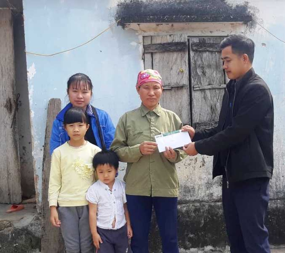 Trao hơn 87 triệu đồng bạn đọc giúp đỡ 2 hoàn cảnh éo le ở Nghệ An - 4 Trao hơn 87 triệu đồng bạn đọc giúp đỡ 2 hoàn cảnh éo le ở Nghệ An - 4
