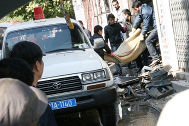 Nổ lớn kinh hoàng, vợ chết, chồng bỏng nặng