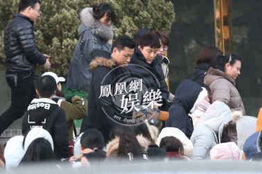 Giả Nãi Lượng lần đầu mỉm cười sau scandal vợ ngoại tình với đàn em kém 13 tuổi