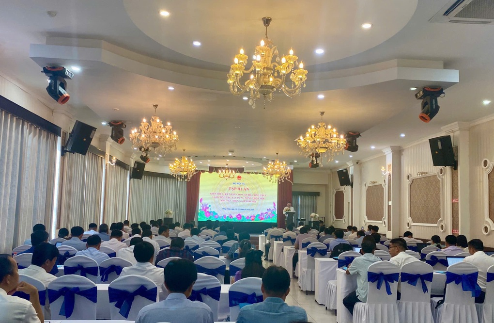 Bộ Nội vụ tập huấn cán bộ công chức cấp tỉnh, xã ở 8 tỉnh thành phía Nam - 2