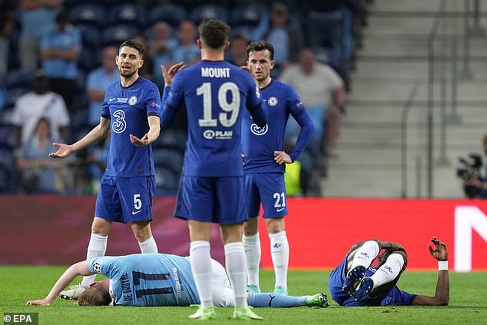 De Bruyne và Aguero khóc trong ngày tan mộng vô địch Champions League - 1 De Bruyne và Aguero khóc trong ngày tan mộng vô địch Champions League - 1