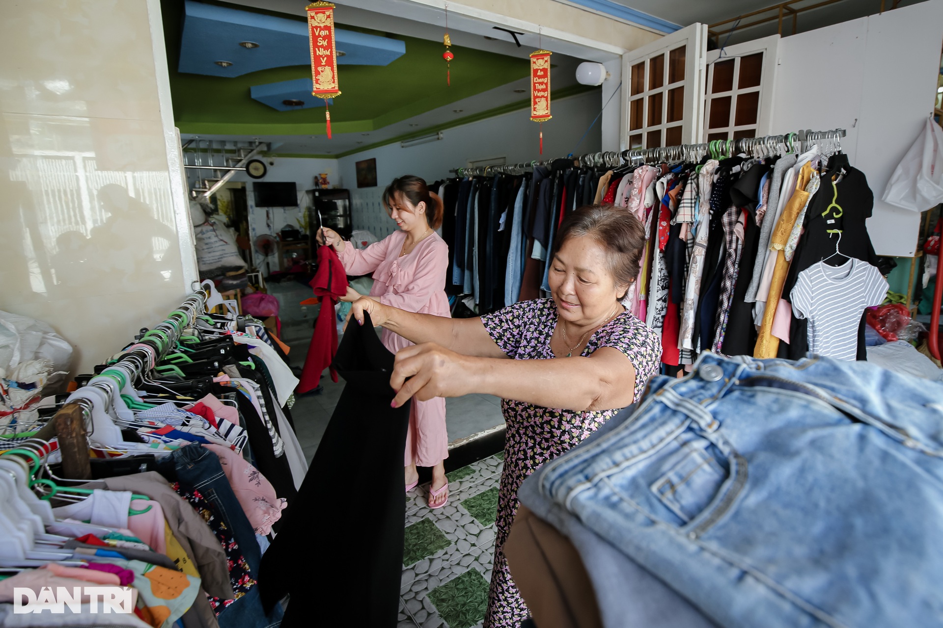 Gian hàng 0 đồng giúp người nghèo shopping thả ga - 1 Gian hàng 0 đồng giúp người nghèo shopping thả ga - 1