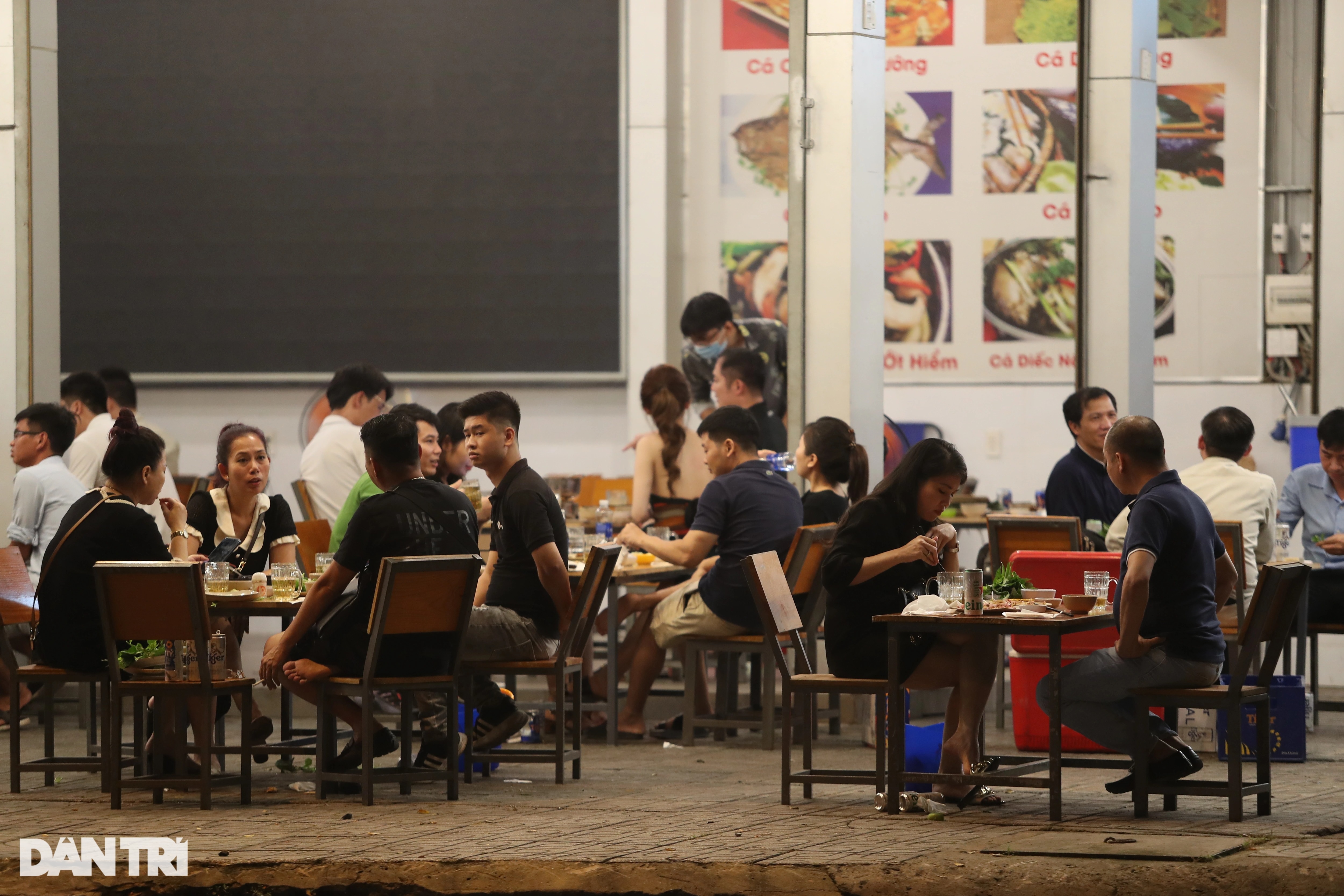 Quán nhậu ở TP Thủ Đức ngày đầu mở lại: Nơi đông đúc, chỗ im lìm - 1 Quán nhậu ở TP Thủ Đức ngày đầu mở lại: Nơi đông đúc, chỗ im lìm - 1