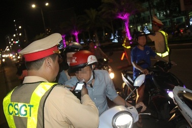 Lên Facebook vu khống CSGT vì... buồn chuyện gia đình