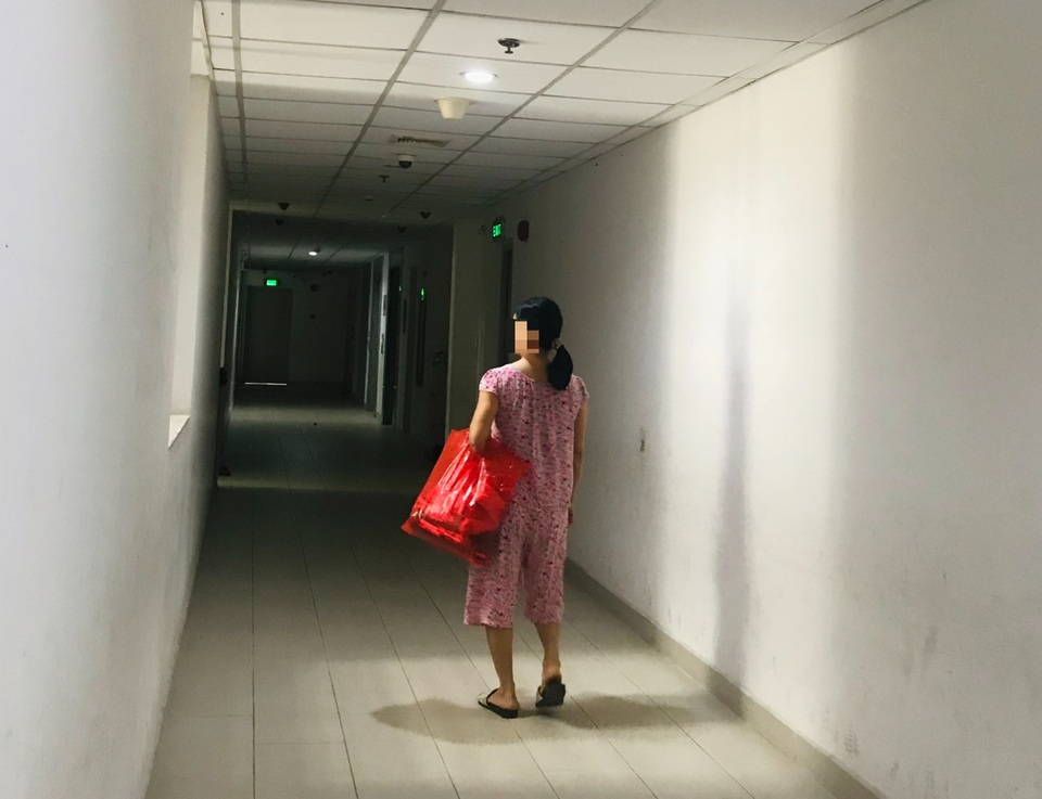 Một năm xáo trộn, người giúp việc mất thưởng Tết, phải tự mua vé về quê - 2 Một năm xáo trộn, người giúp việc mất thưởng Tết, phải tự mua vé về quê - 2
