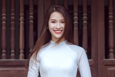 Xao xuyến nụ cười trong veo của thiếu nữ quê lúa Thái Bình