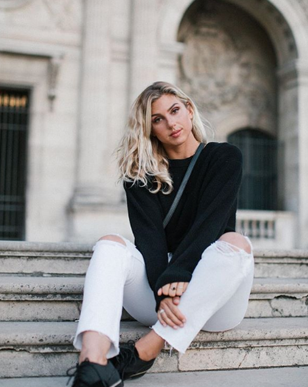 Sage Erickson: Nữ hoàng ngự trị các con sóng với thân hình bốc lửa - 3 Sage Erickson: Nữ hoàng ngự trị các con sóng với thân hình bốc lửa - 3