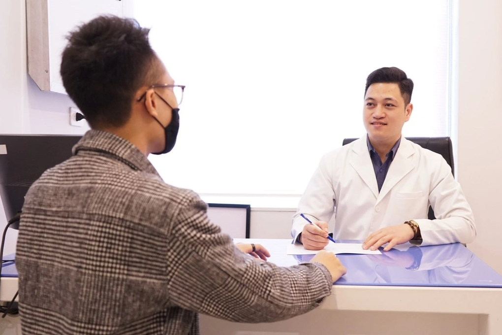 Lần cắt bao quy đầu ở tiệm xăm khiến trai trẻ không dám yêu - 1 Lần cắt bao quy đầu ở tiệm xăm khiến trai trẻ không dám yêu - 1