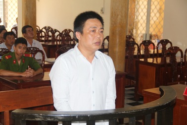 Cần tiền sang Campuchia đánh bạc, lừa đảo chiếm đoạt hơn 3,8 tỷ đồng